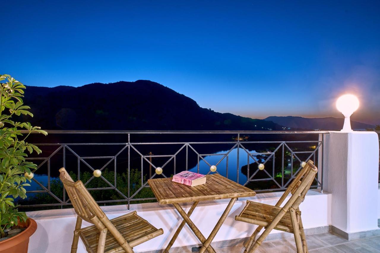 Lake View Suites Kávallos Dış mekan fotoğraf